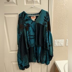 NWT Kantha Bae 100% Silk Gold Dust Crop Free Size Blue Black